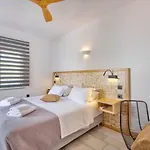 Calma Boutique 3*