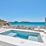 Calma Boutique Hotell 3*