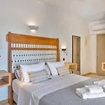 Calma Boutique Hotell 3*