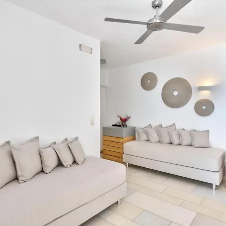 Hotel Calma Boutique 3*